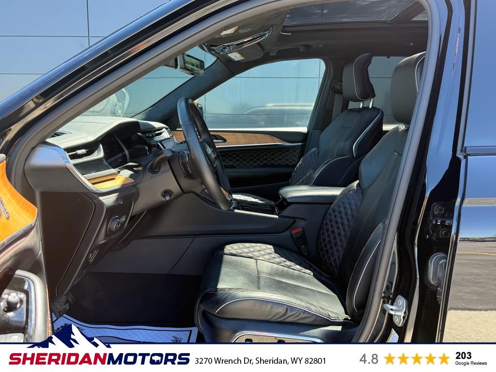 2023 Jeep Grand Cherokee Summit
