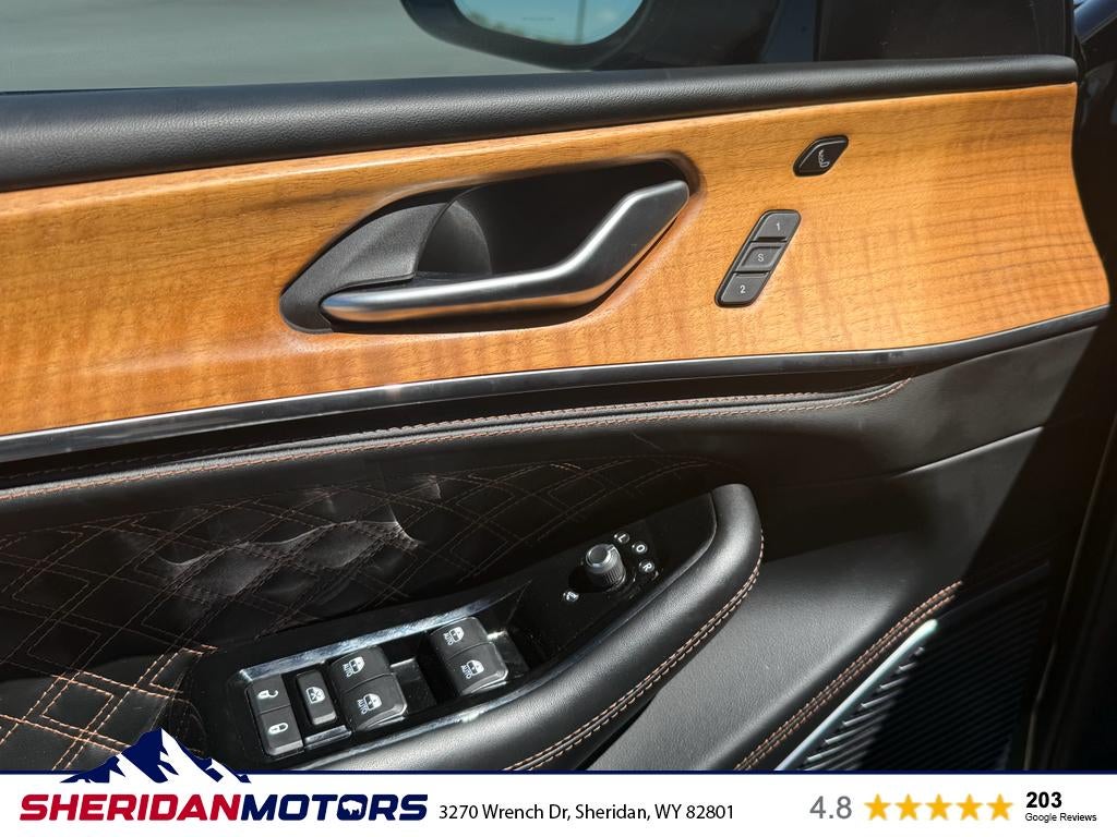 2023 Jeep Grand Cherokee Summit
