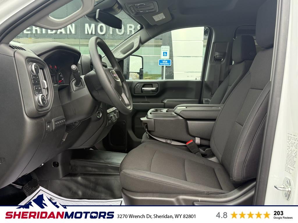 2025 GMC Sierra 2500 HD Pro