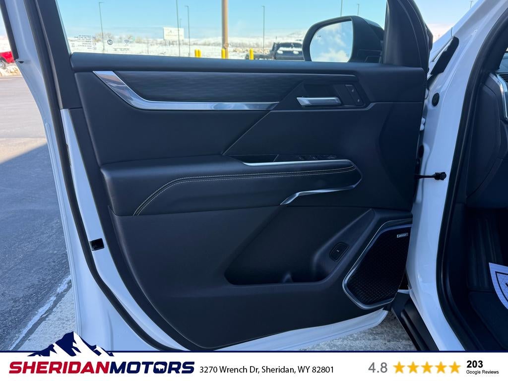 2024 GMC Acadia Elevation