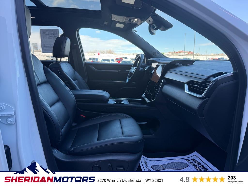 2024 GMC Acadia Elevation