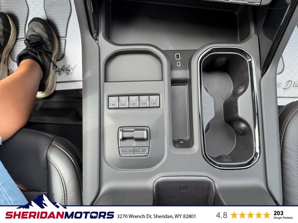 2025 GMC Sierra 2500 HD AT4