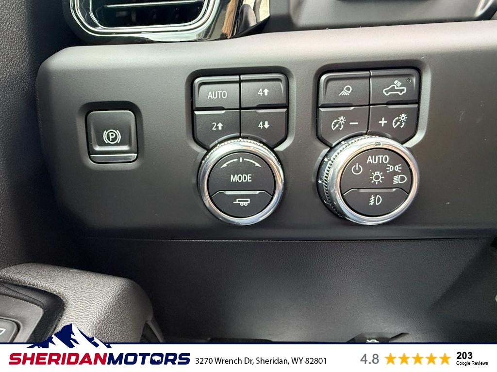 2025 GMC Sierra 3500 HD AT4