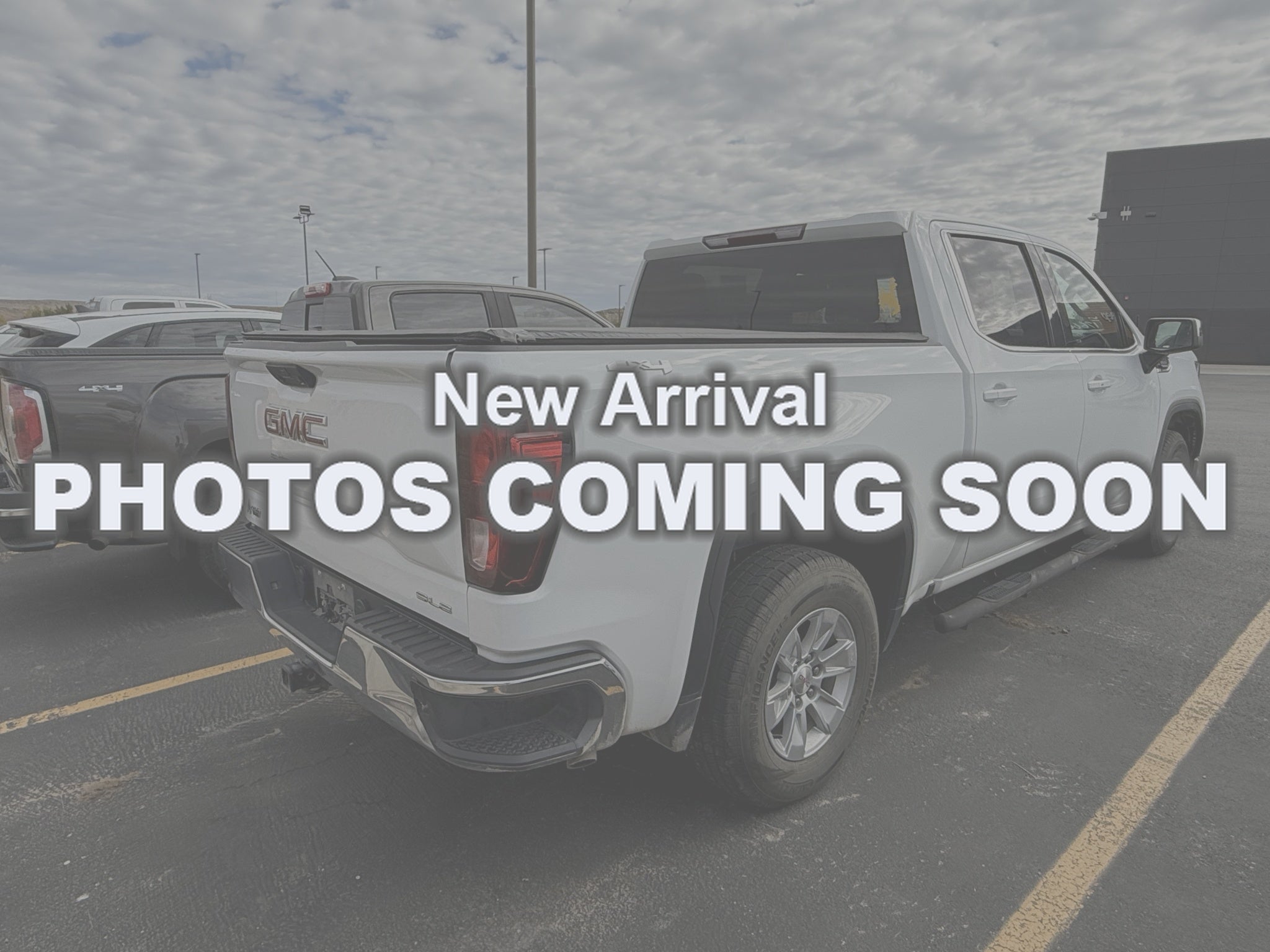 2023 GMC Sierra 1500 SLE