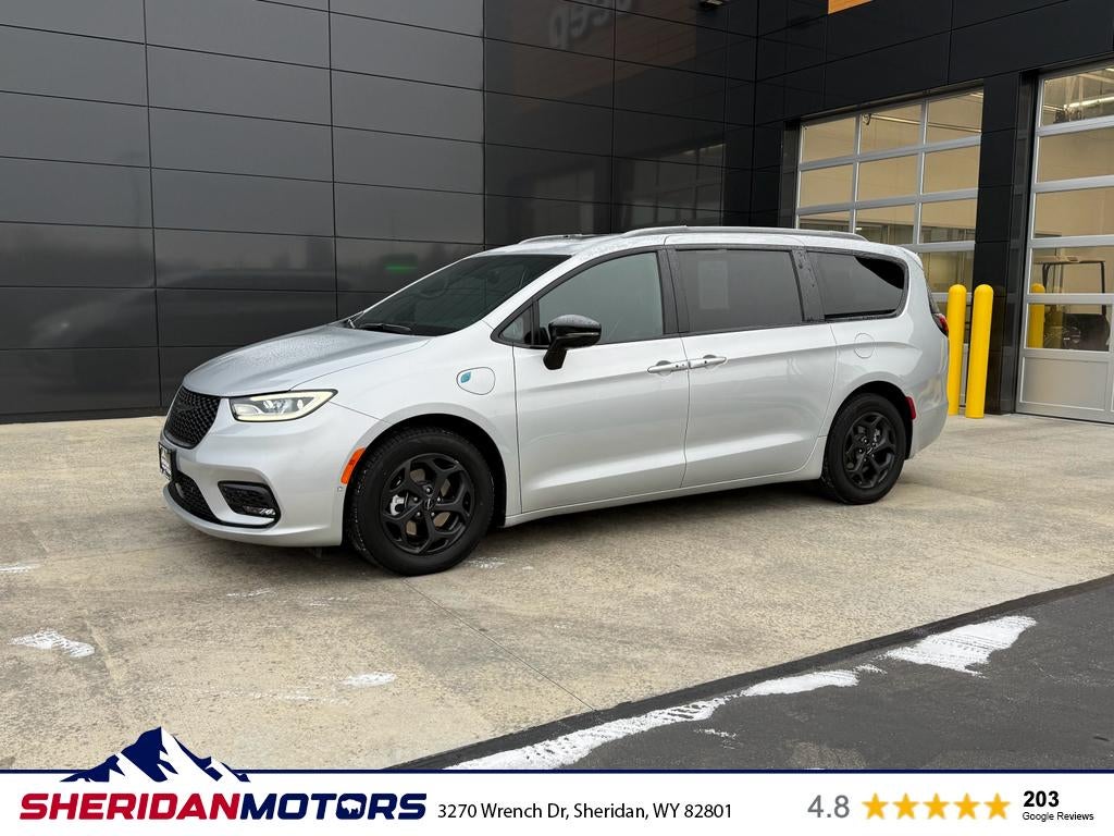 2024 Chrysler Pacifica Hybrid Premium S Appearance Pkg