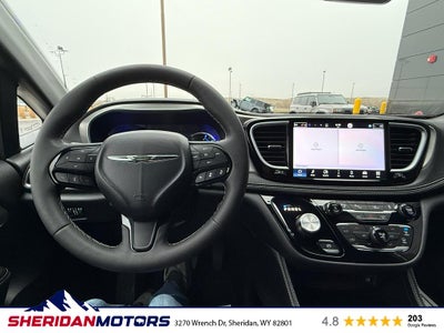 2024 Chrysler Pacifica Hybrid Premium S Appearance Pkg