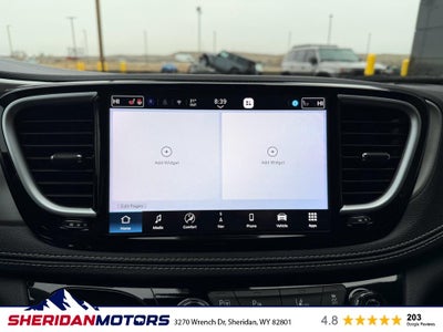 2024 Chrysler Pacifica Hybrid Premium S Appearance Pkg