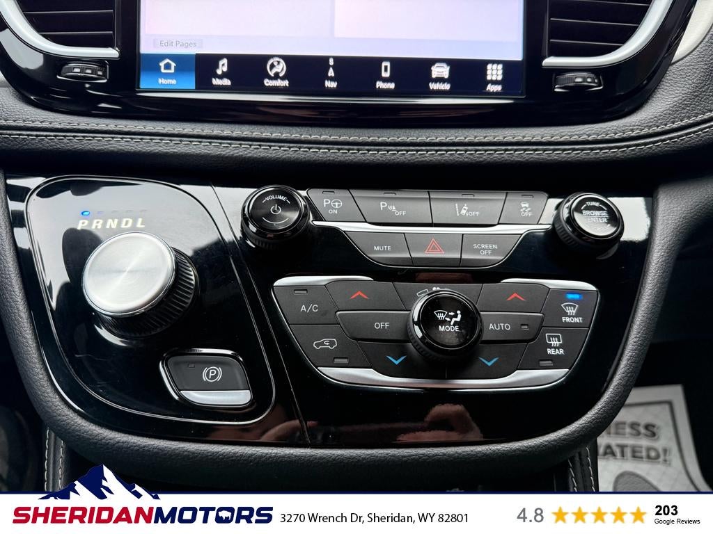 2024 Chrysler Pacifica Hybrid Premium S Appearance Pkg