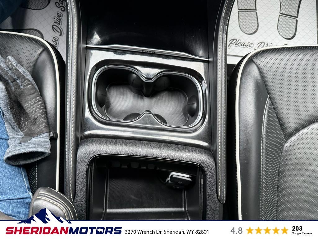 2024 Chrysler Pacifica Hybrid Premium S Appearance Pkg