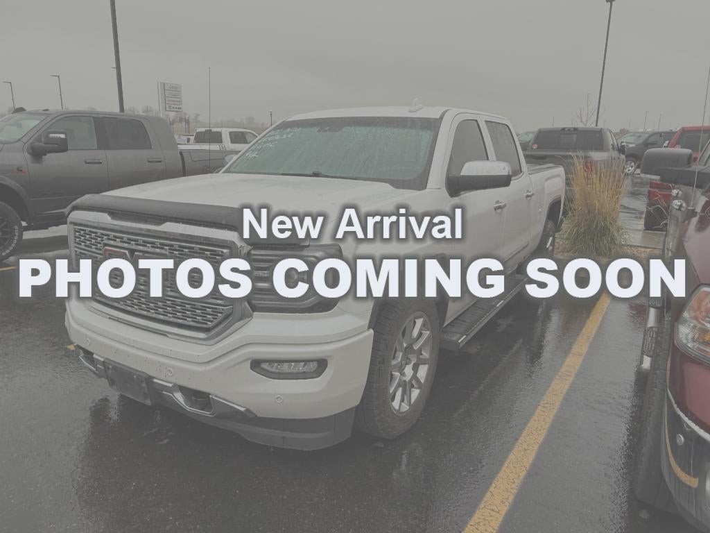 2017 GMC Sierra 4WD Crew Cab Standard Box's photo