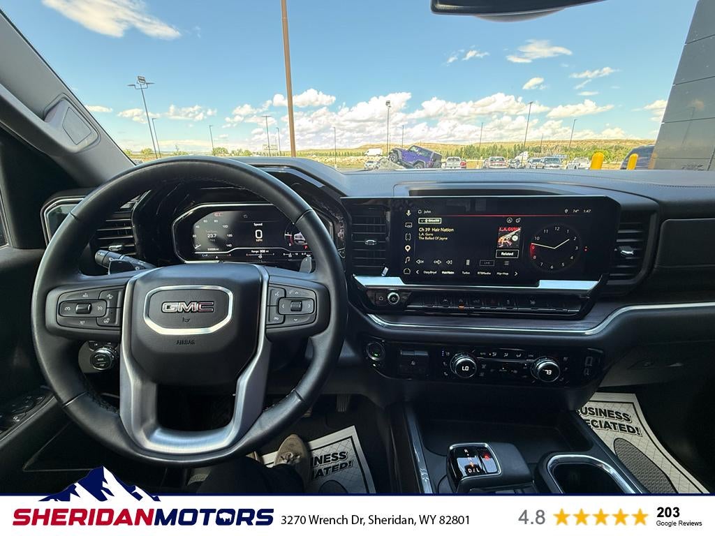 2025 GMC Sierra 1500 SLT