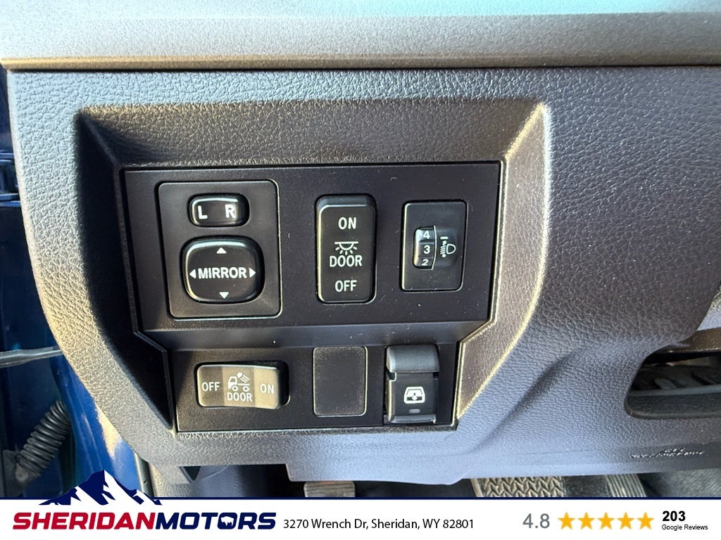 2015 Toyota Tundra 4WD Truck SR5