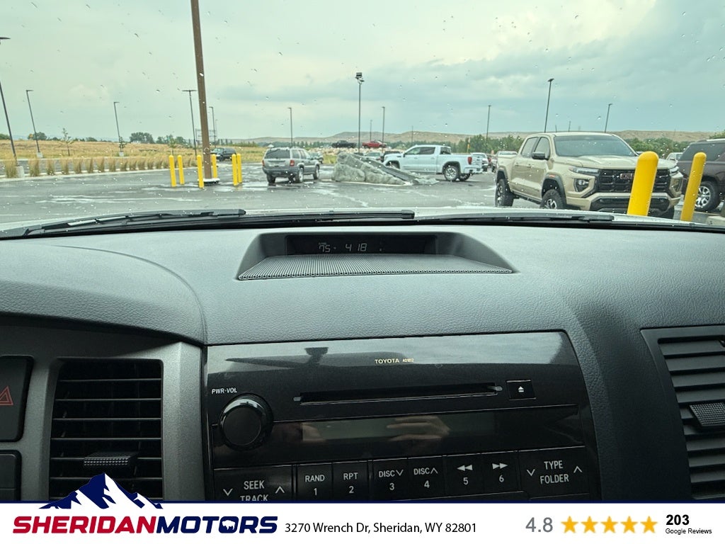 2012 Toyota Tundra 4WD Truck GRADE
