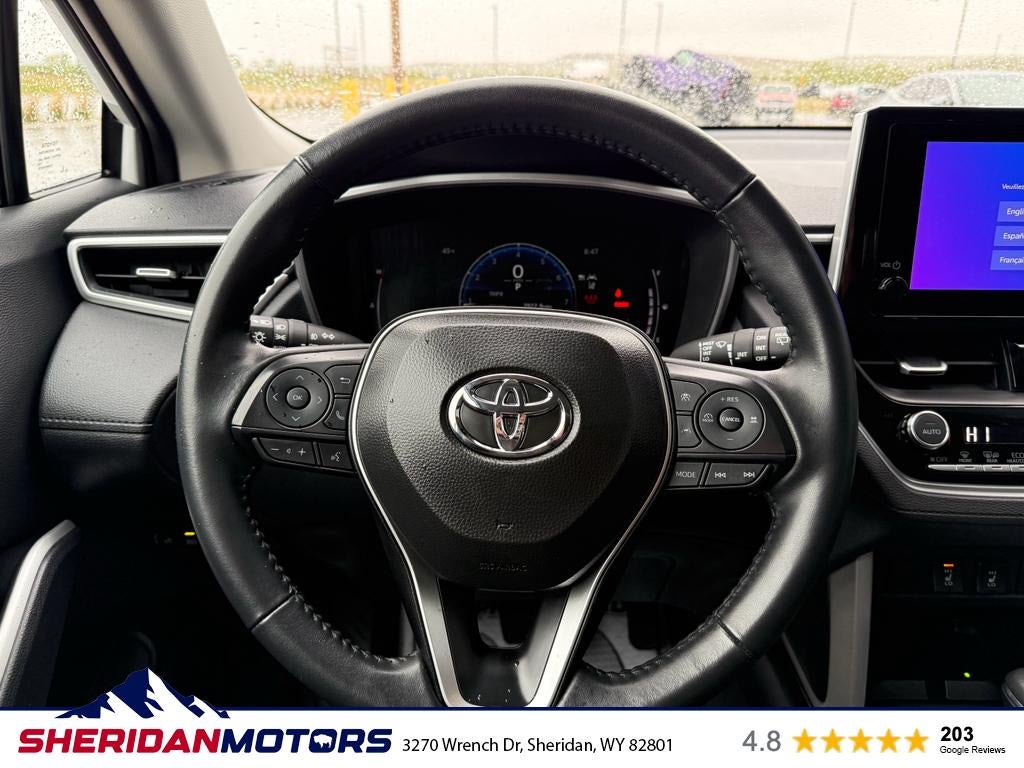 2025 Toyota Corolla Cross XLE